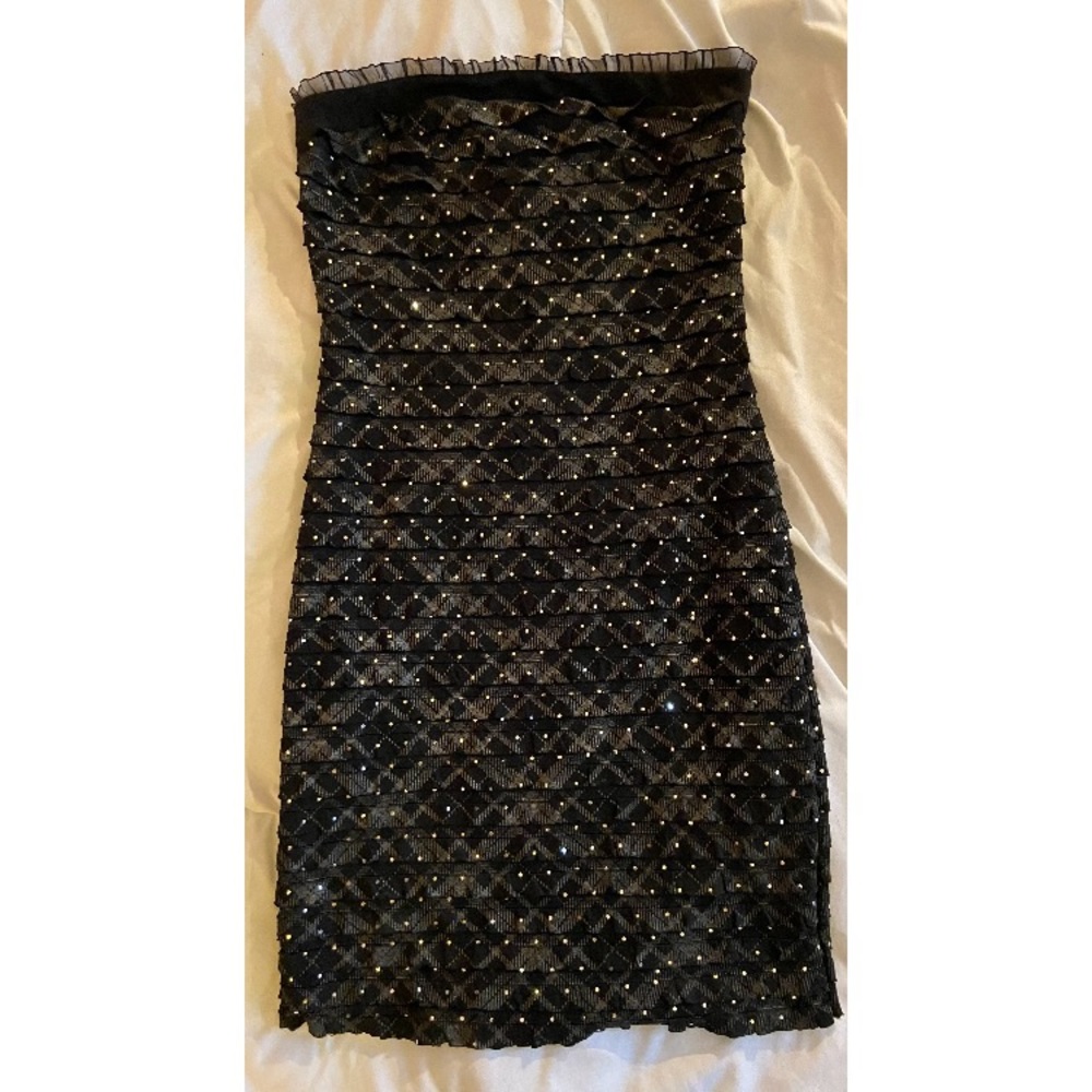 Women’s strapless sequins sprarkle Dress